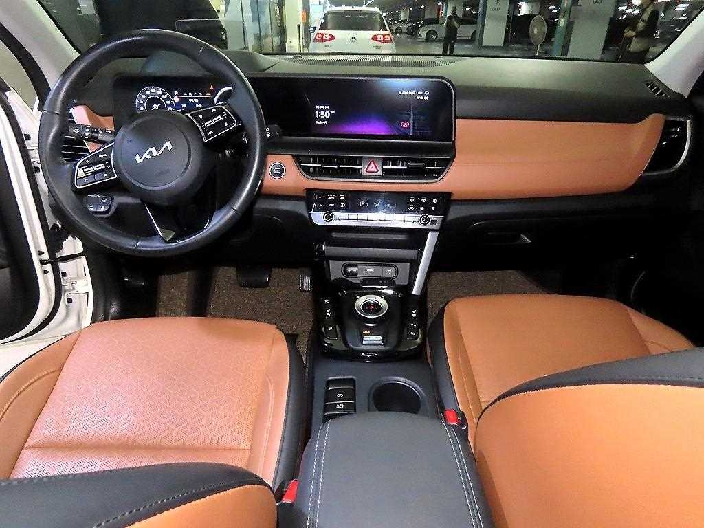 KIA Seltos - Vista 10