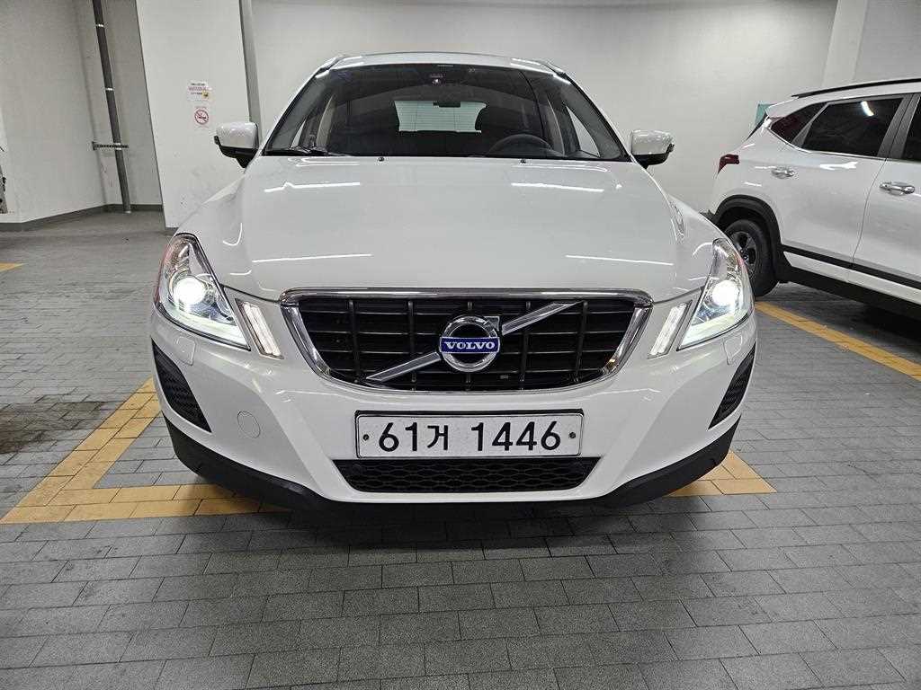 Volvo XC60 2013 Blanco - Importación desde Corea - HF Imports Iquique - Foto 1
