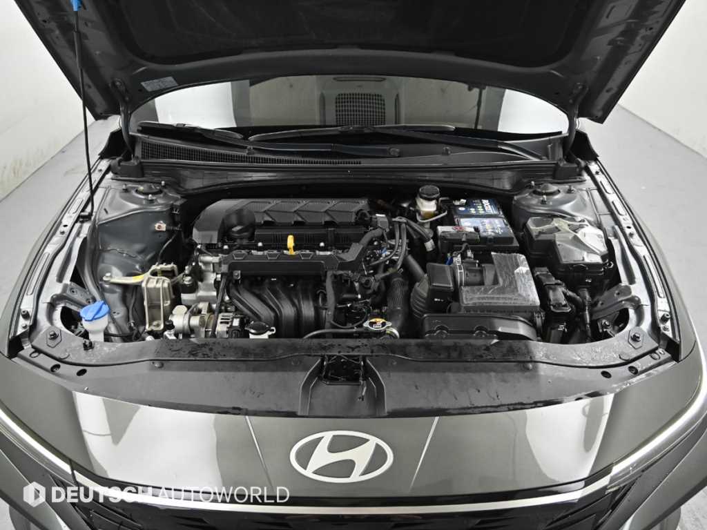 HYUNDAI Avante - Vista 6