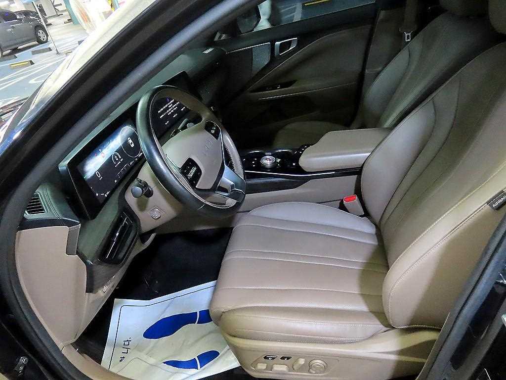KIA K8 - Vista 6