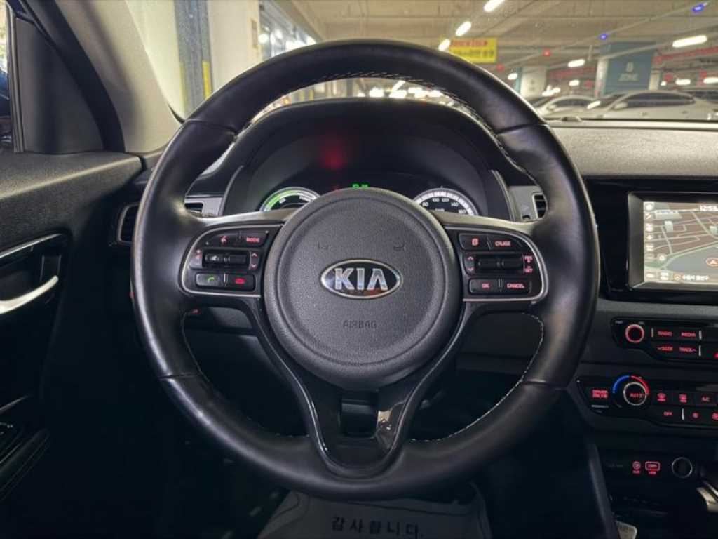KIA Niro - Vista 8