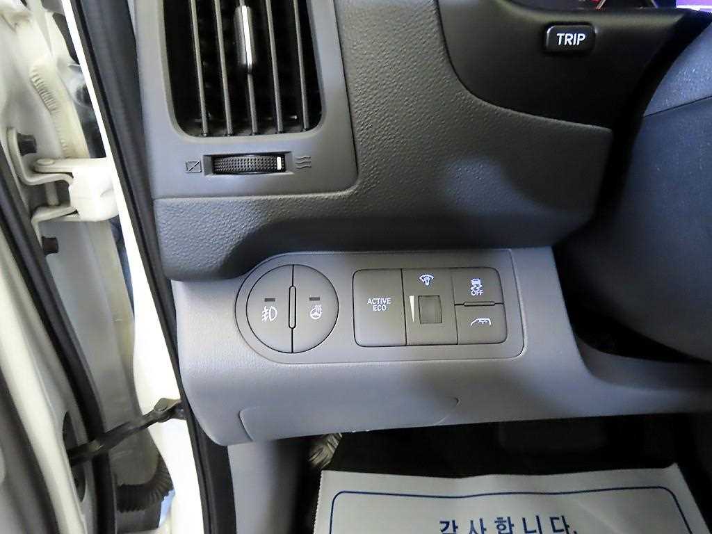 HYUNDAI Starex 2019 - Importación desde Corea - HF Imports Iquique - Foto 16