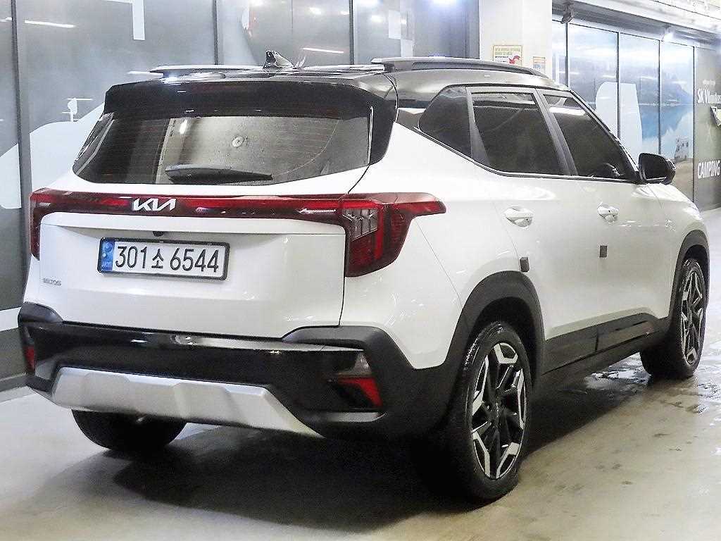 KIA Seltos - Vista 4