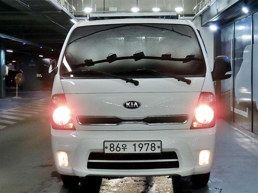 Small Truck Cargo (small) - Vista 2