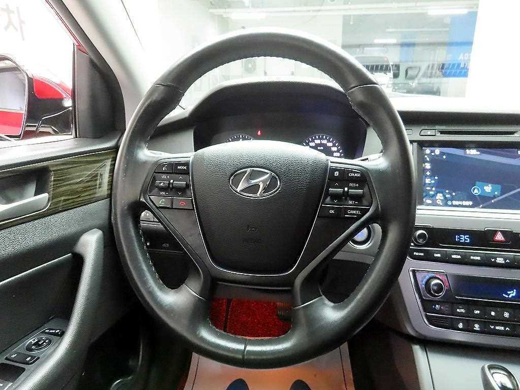 HYUNDAI Sonata - Vista 7
