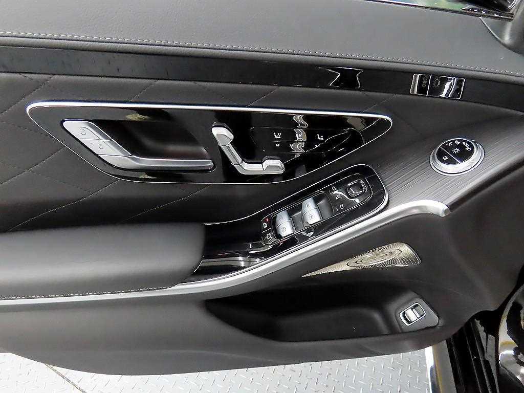 Mercedes Benz S Class - Vista 11