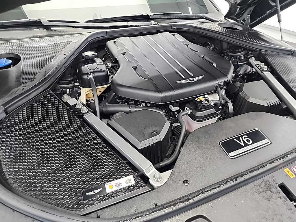 Genesis G90 - Vista 5