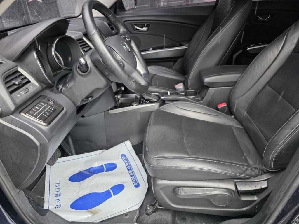Ssangyong Tivoli - Vista 7