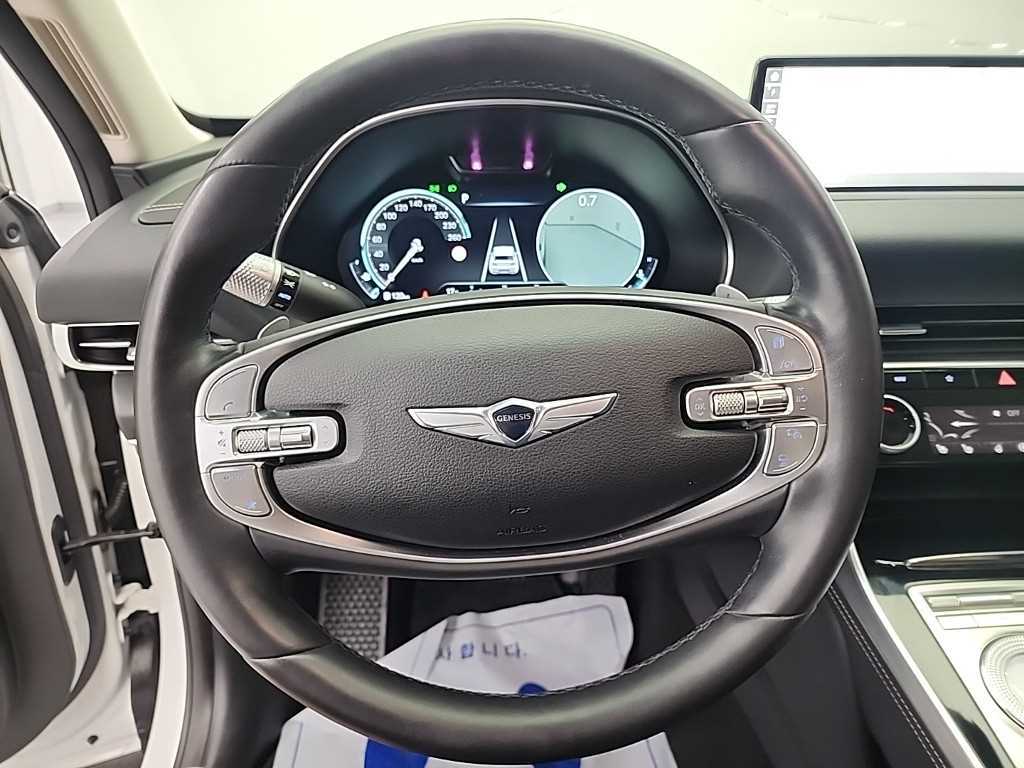 Genesis GV80 - Vista 9