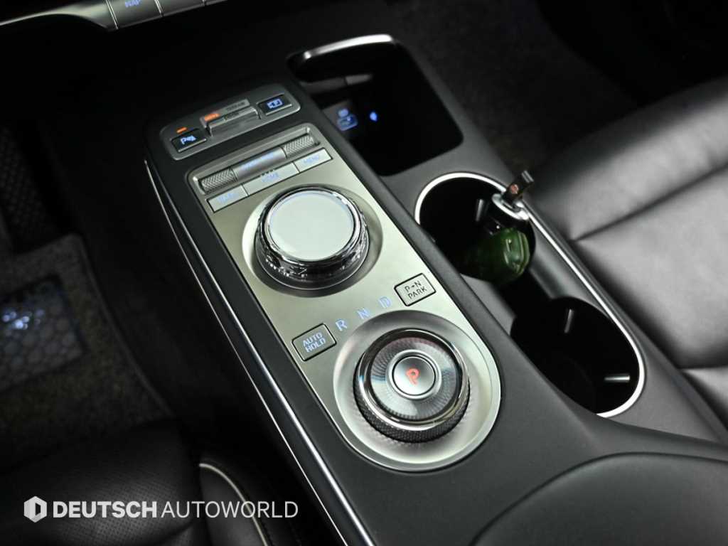 Genesis GV70 - Vista 9