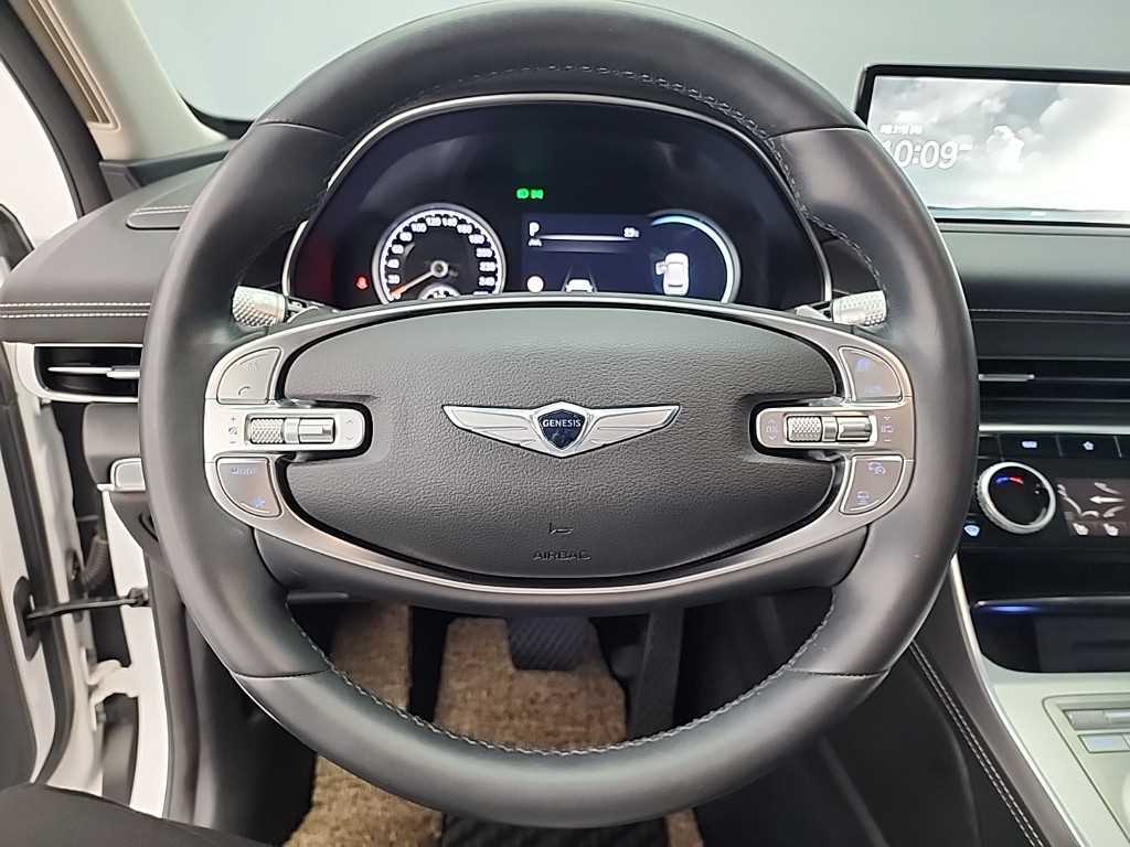 Genesis GV80 - Vista 9