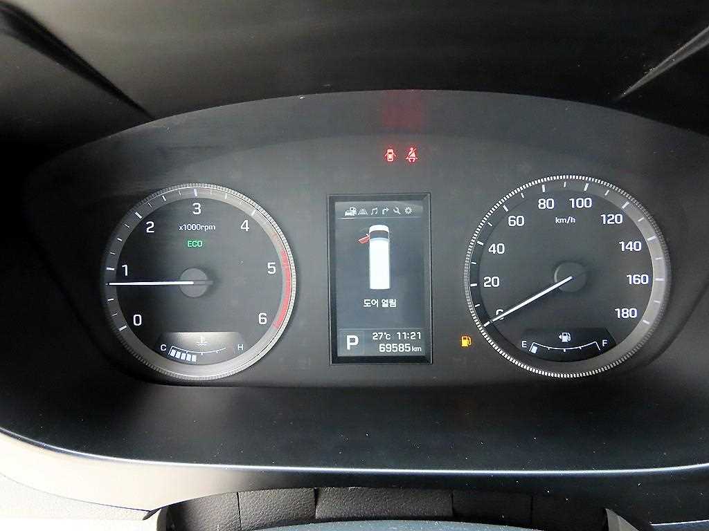 HYUNDAI Solati - Vista 10