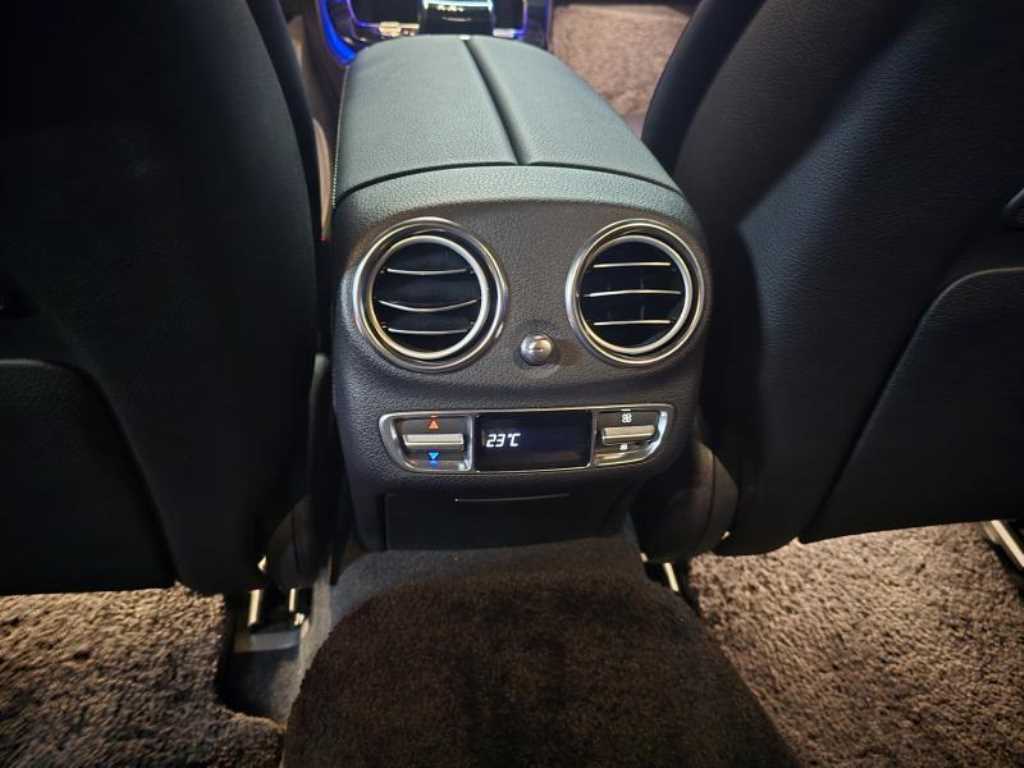 Mercedes Benz E class - Vista 10