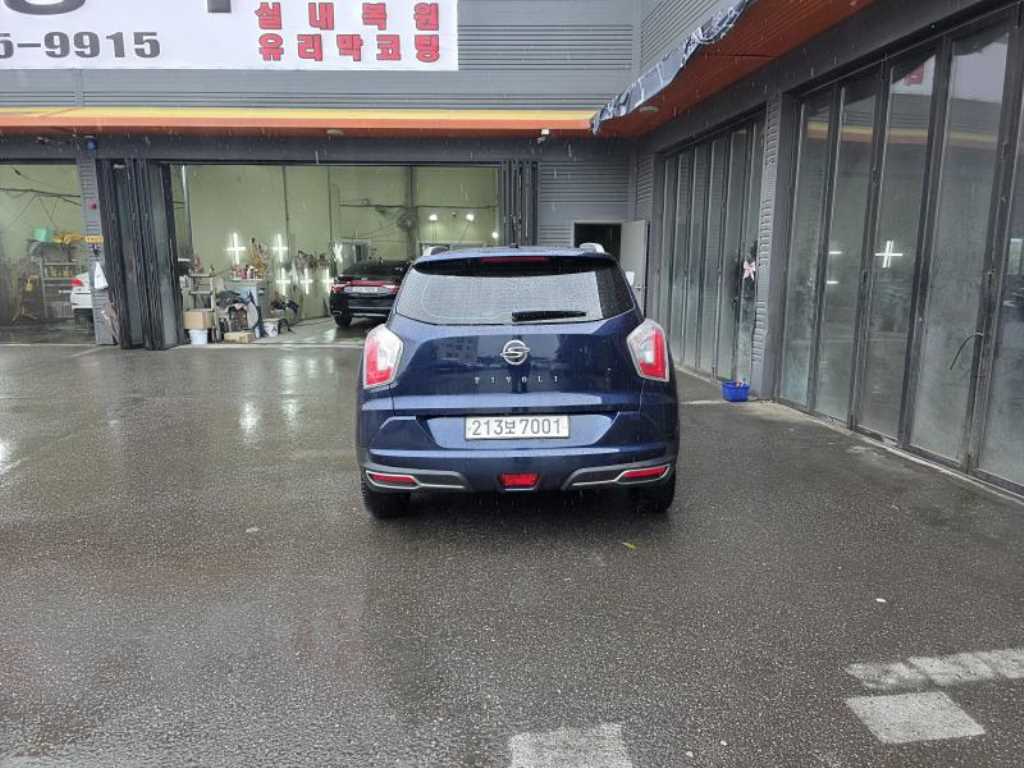 Ssangyong Tivoli - Vista 5