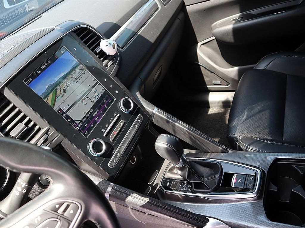 SAMSUNG QM6 - Vista 10