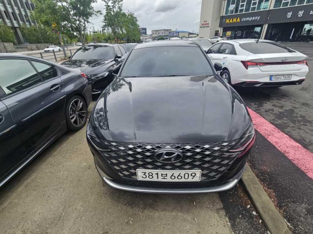 HYUNDAI Grandeur - Vista 2