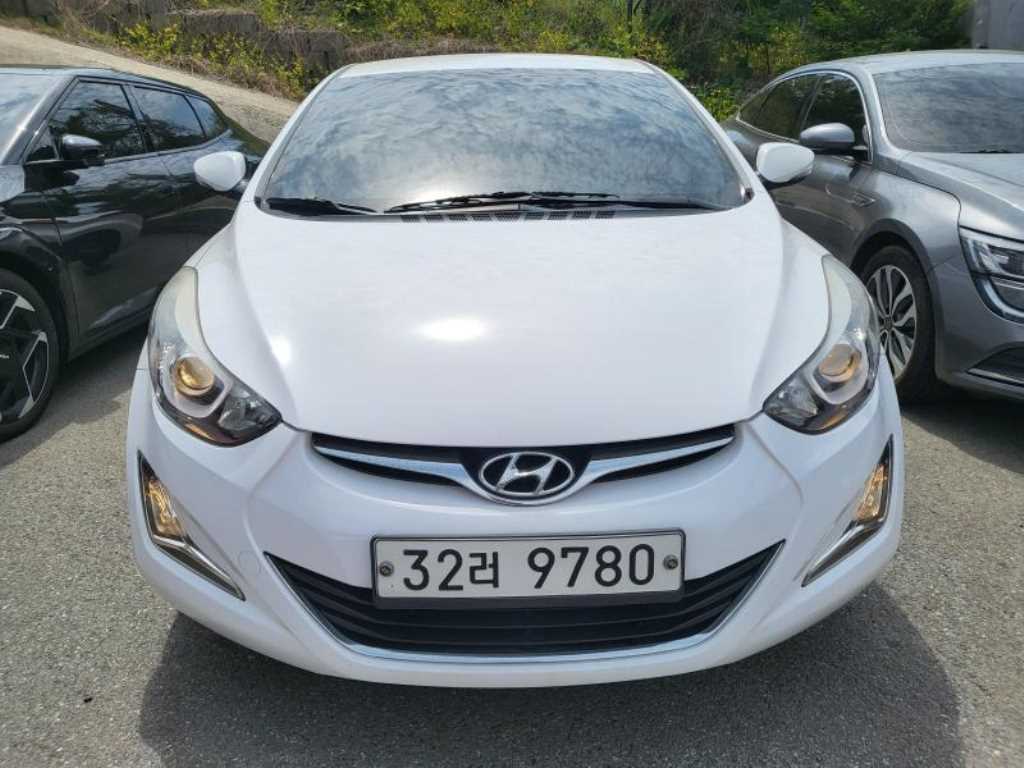 HYUNDAI Avante 2014 Blanco - Importación desde Corea - HF Imports Iquique - Foto 1