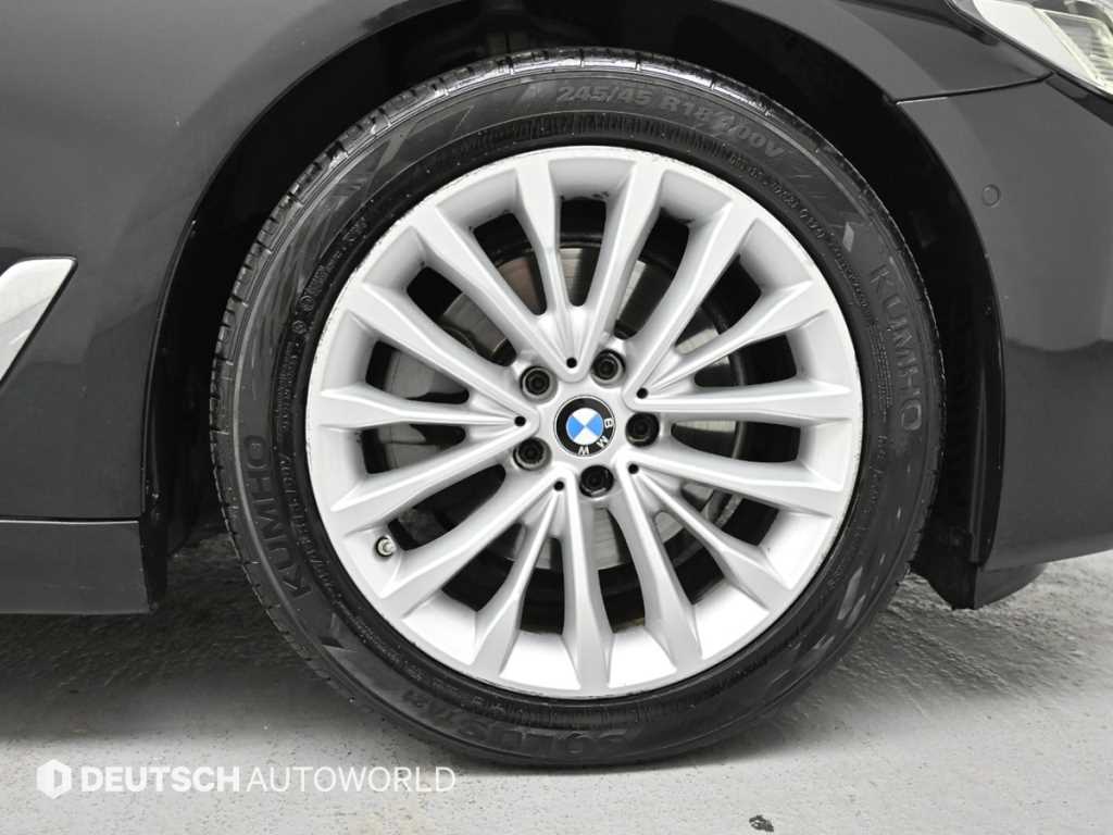 BMW 5 Series - Vista 5