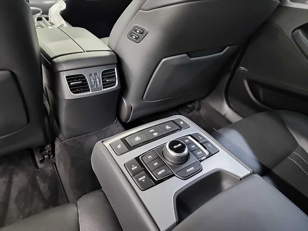 Genesis G80 2018 Negro - Importación desde Corea - HF Imports Iquique - Foto 13
