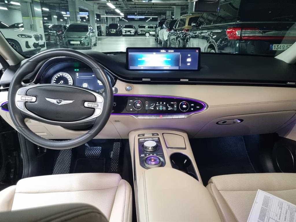 Genesis GV70 - Vista 7