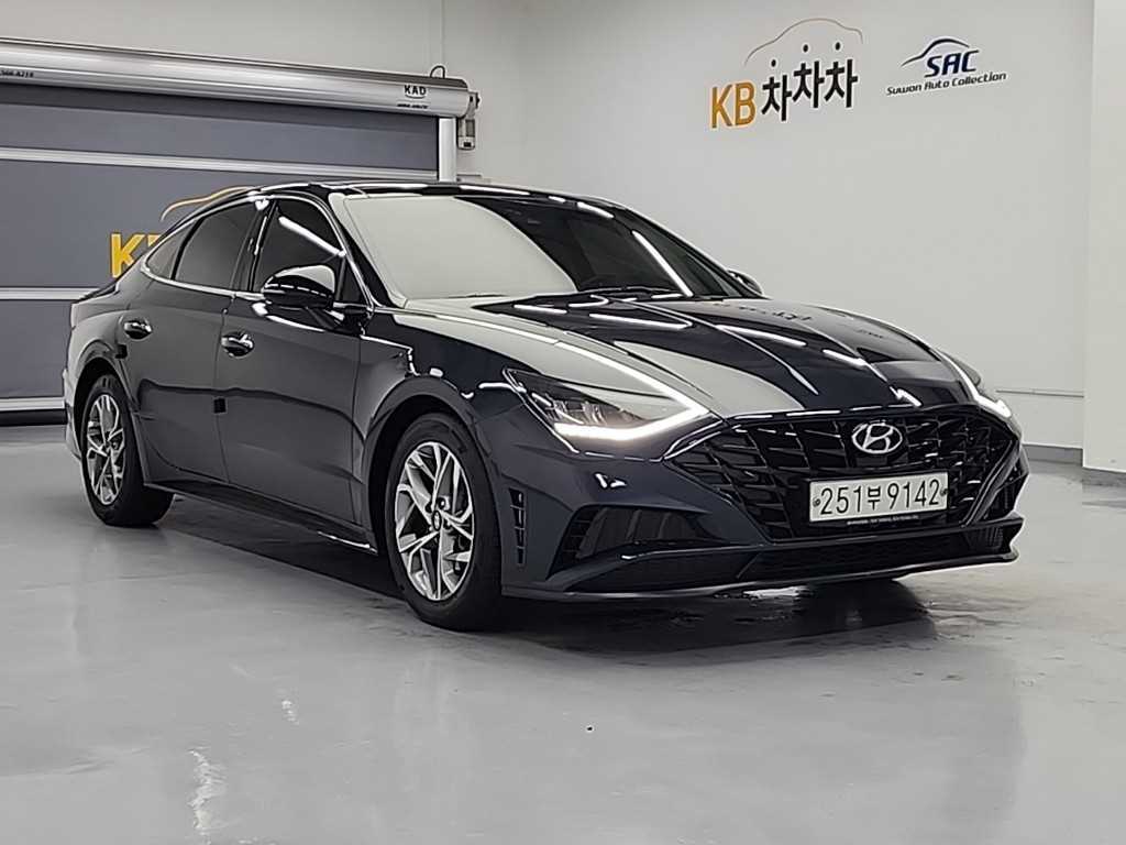 HYUNDAI Sonata - Vista 4