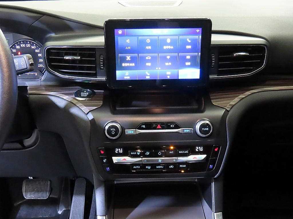 Ford Explorer - Vista 11