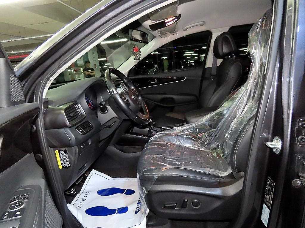 KIA Sorento - Vista 6