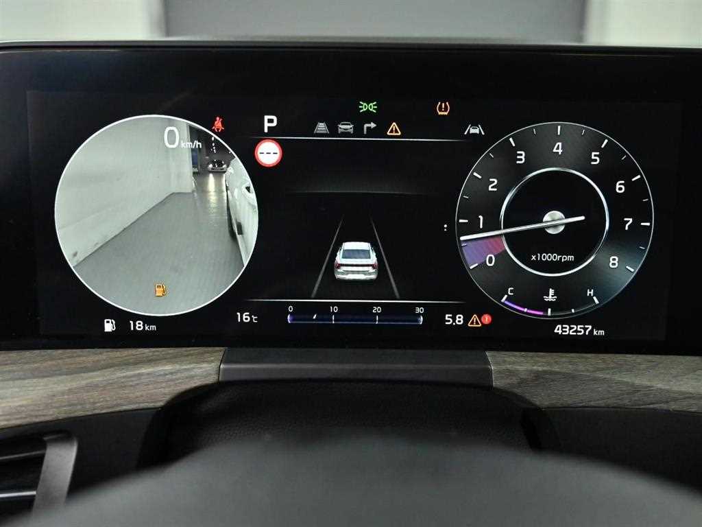 KIA K8 - Vista 8