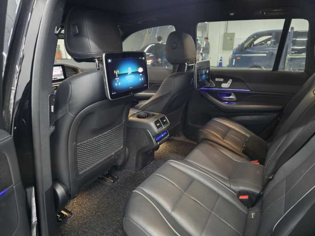 Mercedes Benz GLS Class - Vista 8