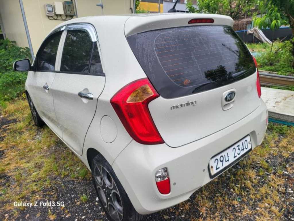 KIA Morning - Vista 6