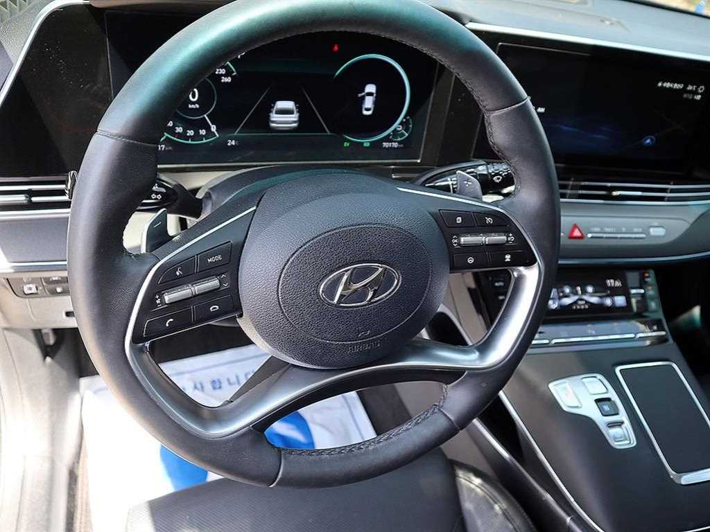 HYUNDAI Grandeur - Vista 8