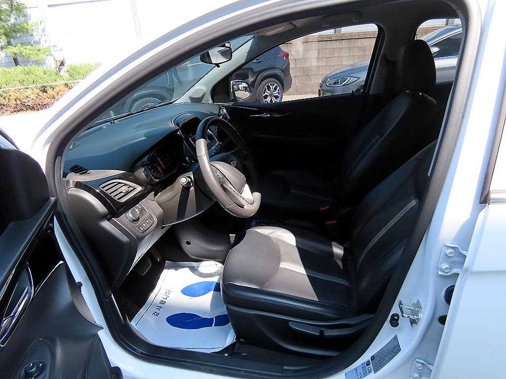 Chevrolet Spark - Vista 5