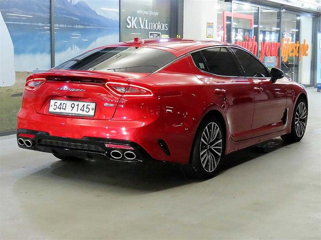 KIA Stinger - Vista 4