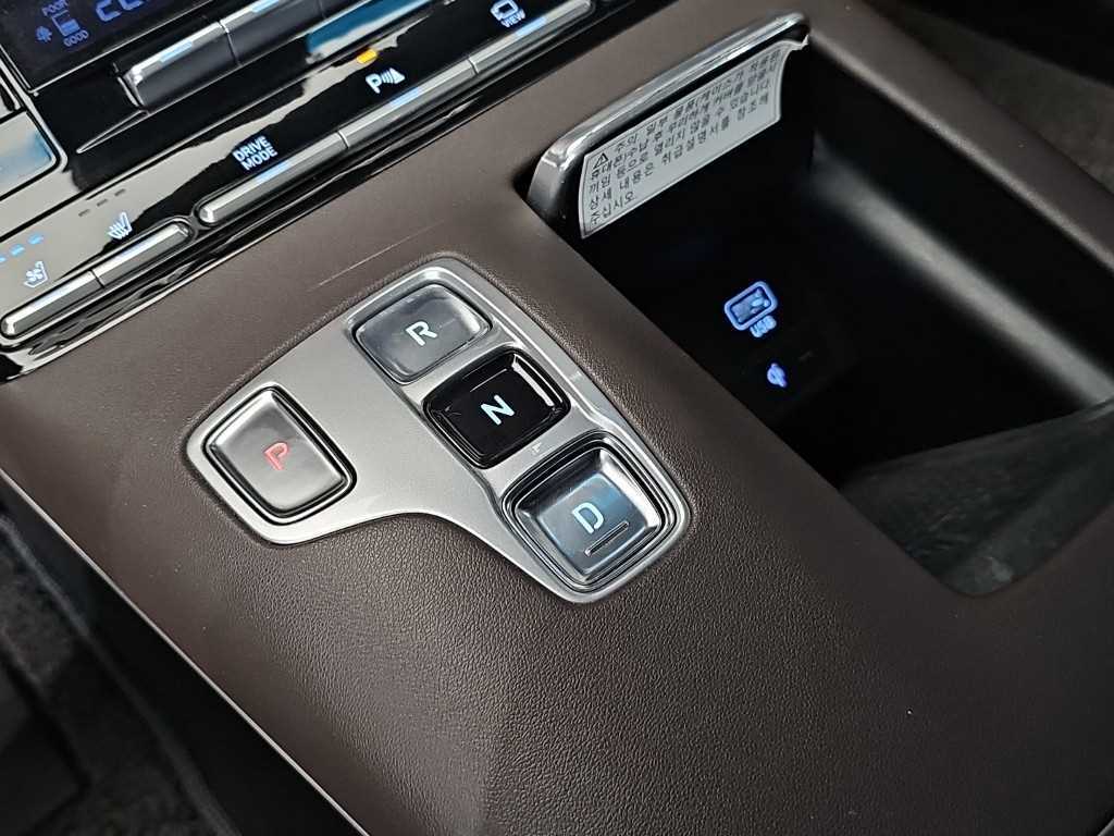 HYUNDAI Grandeur - Vista 8