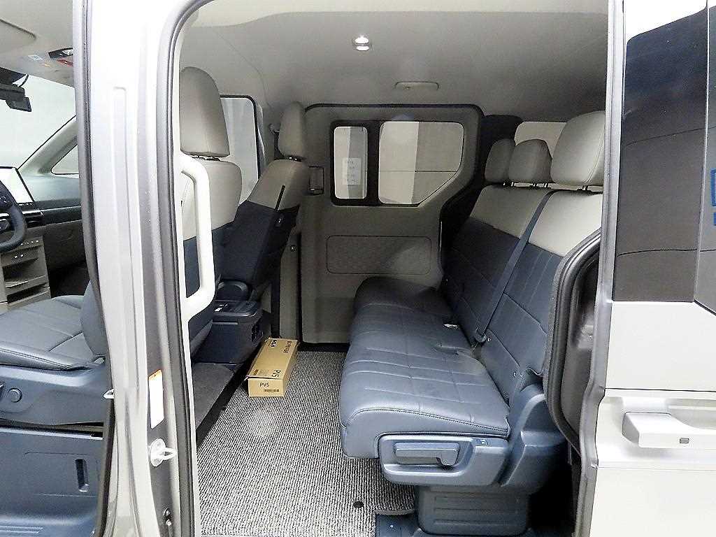 KIA PV5 - Vista 6