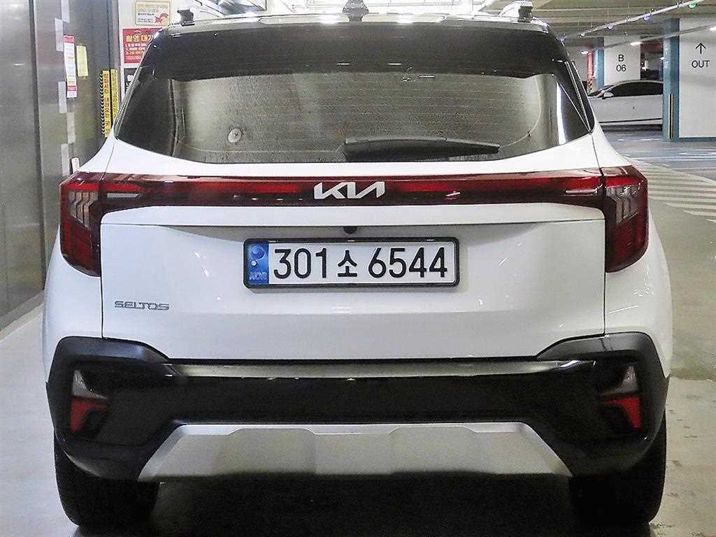 KIA Seltos - Vista 5
