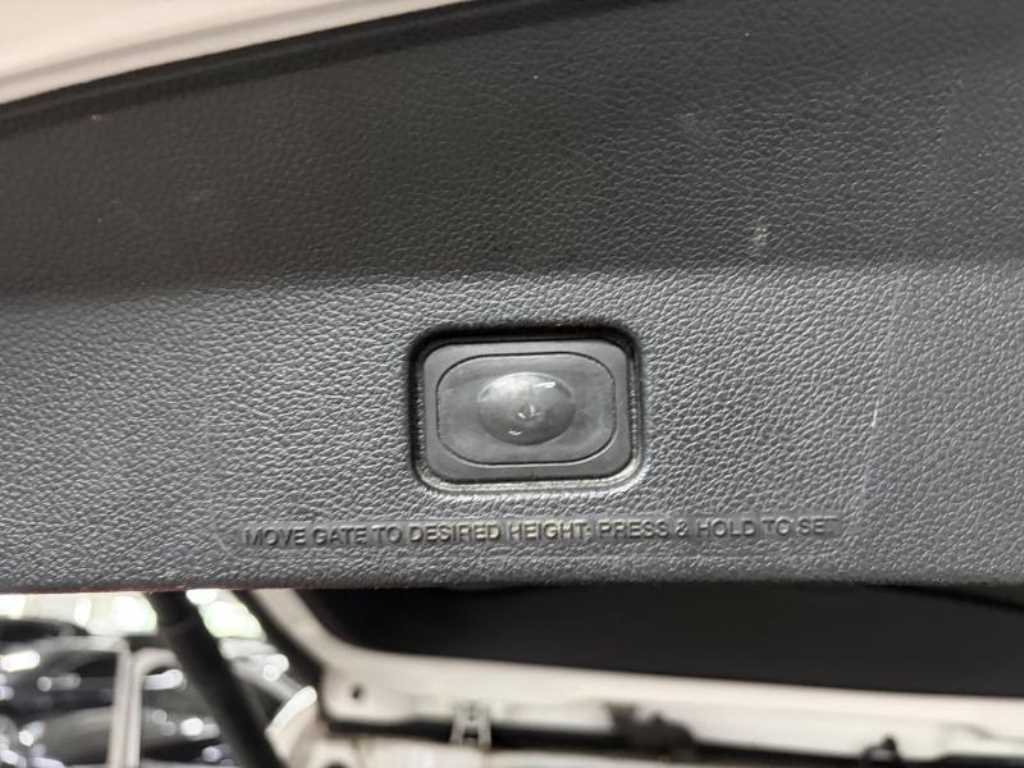 Ford Explorer - Vista 11