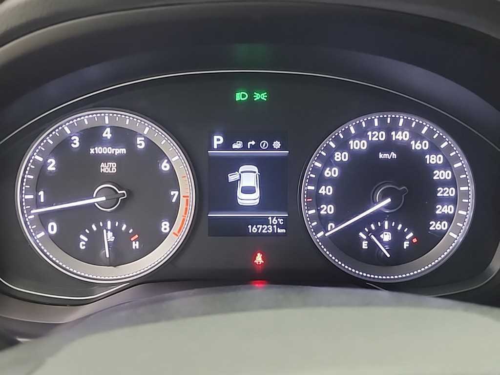 HYUNDAI Grandeur - Vista 6