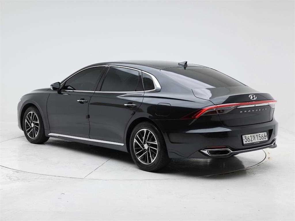 HYUNDAI Grandeur - Vista 4
