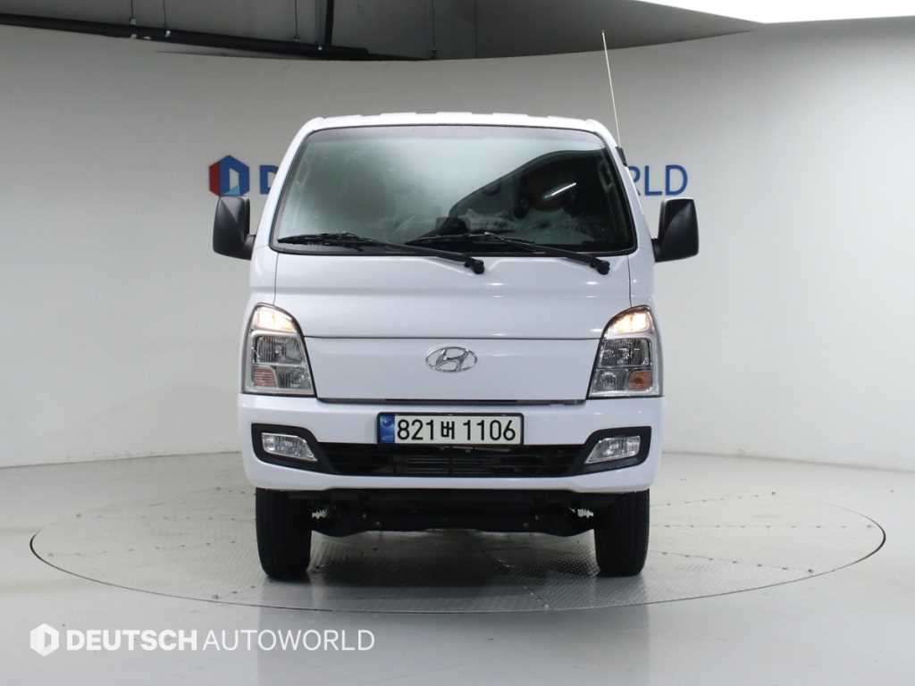 Small Truck Cargo (small) - Vista 3