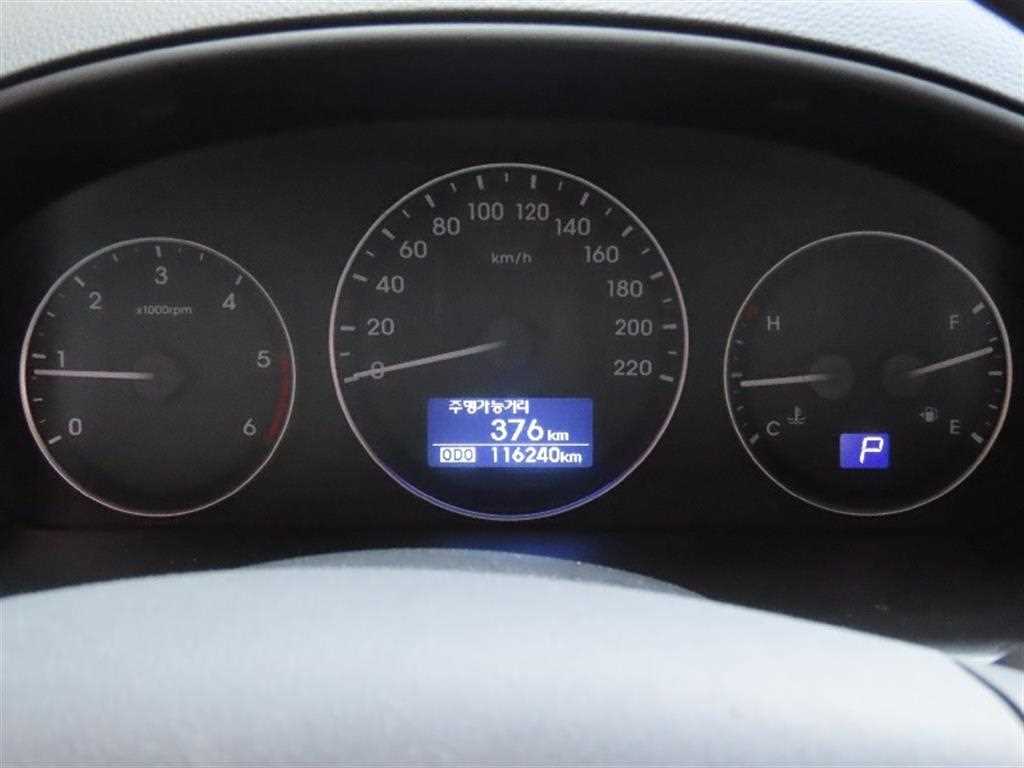 HYUNDAI Starex - Vista 5