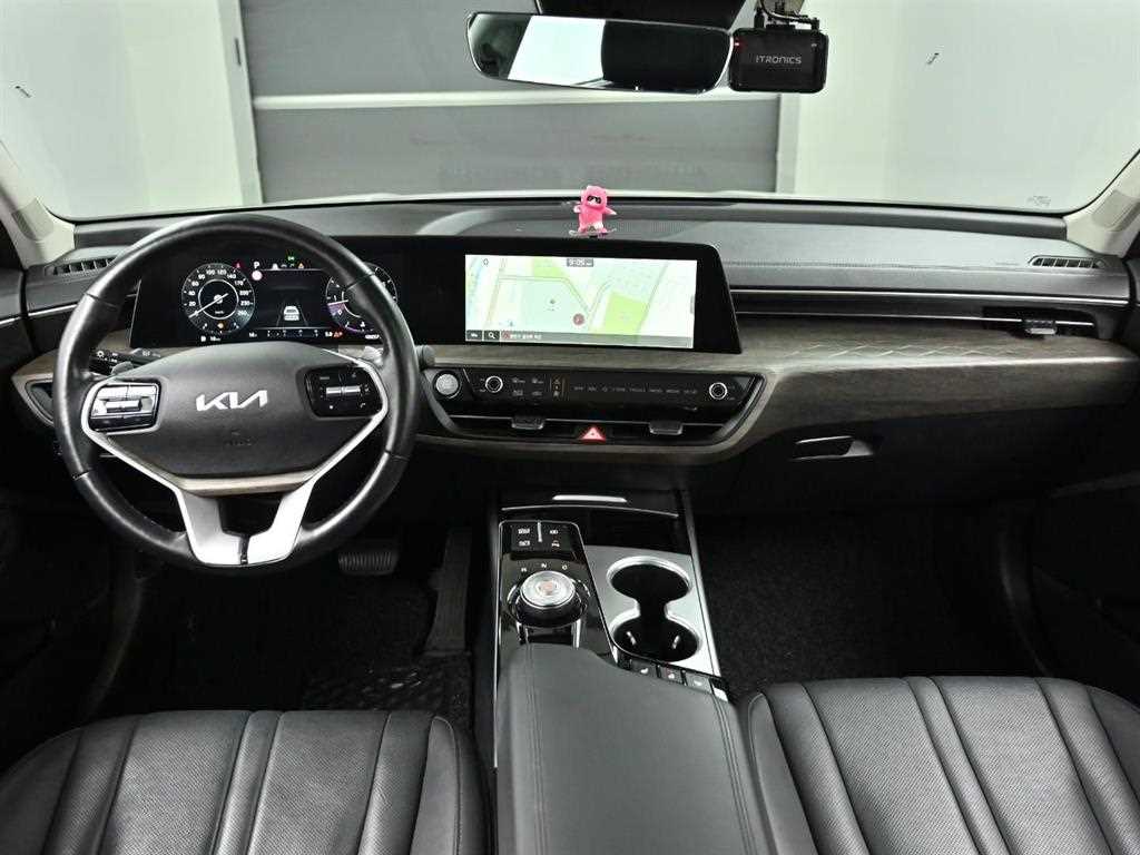KIA K8 - Vista 7