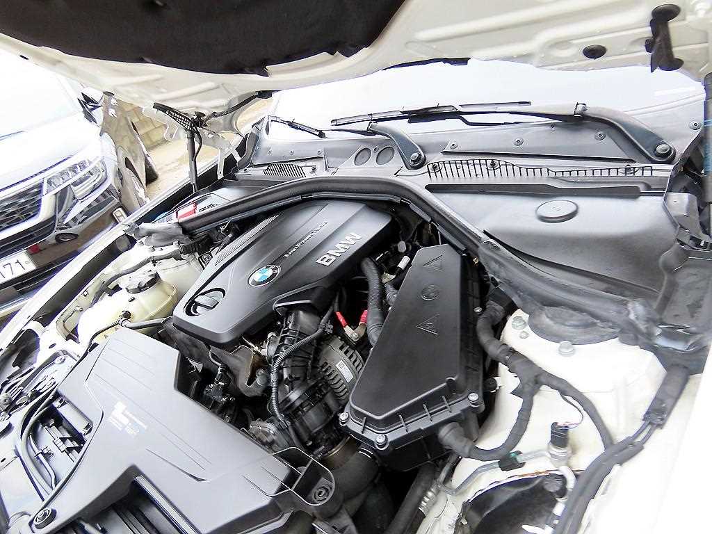 BMW 1 series 2018 Blanco - Importación desde Corea - HF Imports Iquique - Foto 16