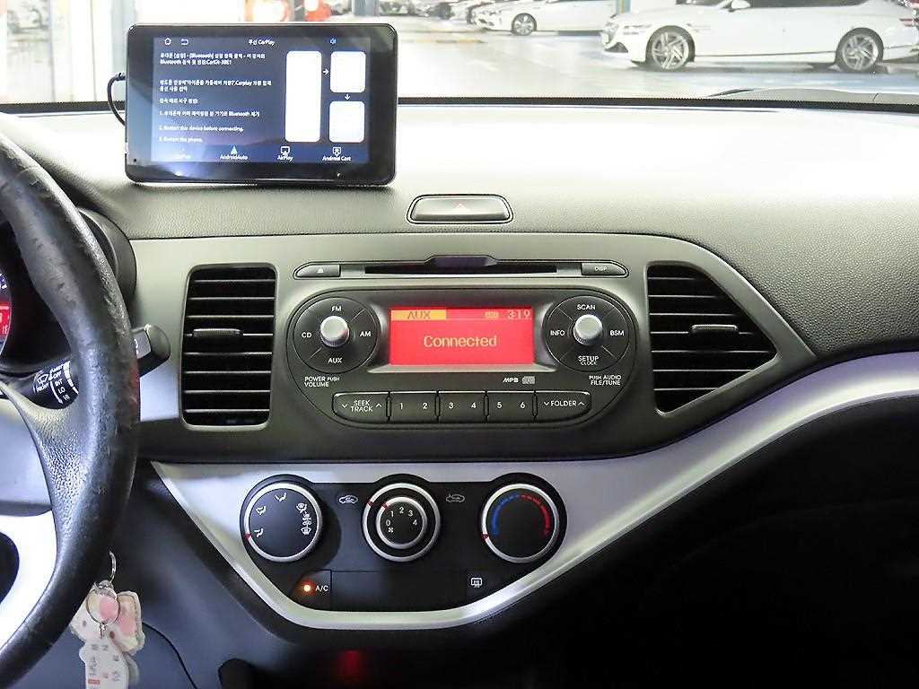 KIA Morning - Vista 11