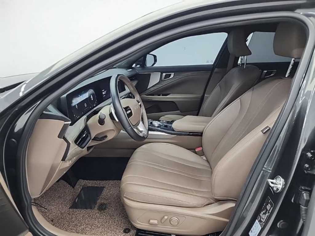 KIA K8 - Vista 11