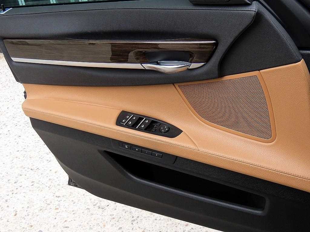 BMW 7 Series - Vista 12