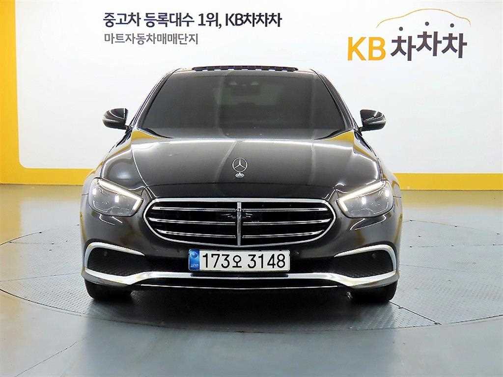 Mercedes Benz E class 2021 Negro - Importación desde Corea - HF Imports Iquique - Foto 1