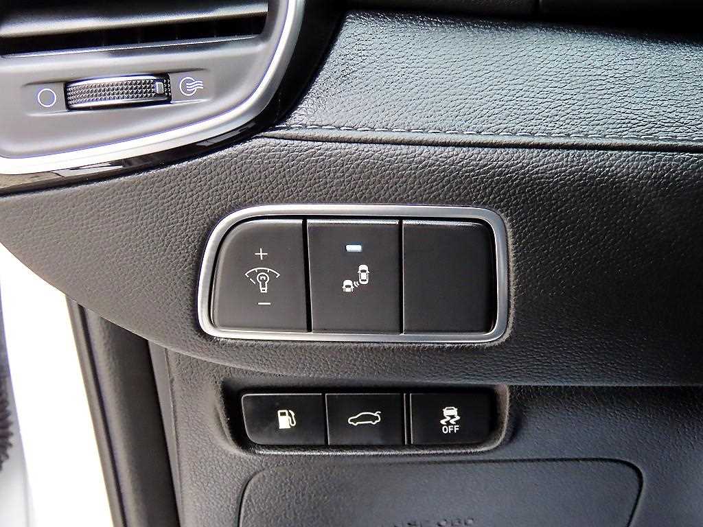 HYUNDAI Grandeur - Vista 12
