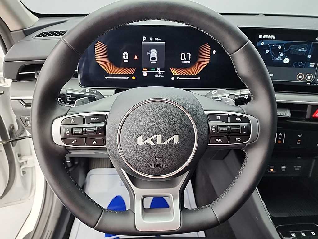 KIA K5 - Vista 9