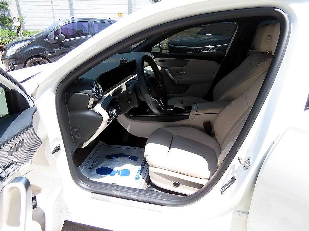 Mercedes Benz A Class - Vista 5